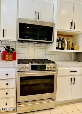 797 Boxthorn Avenue, Newbury Park, CA 91320