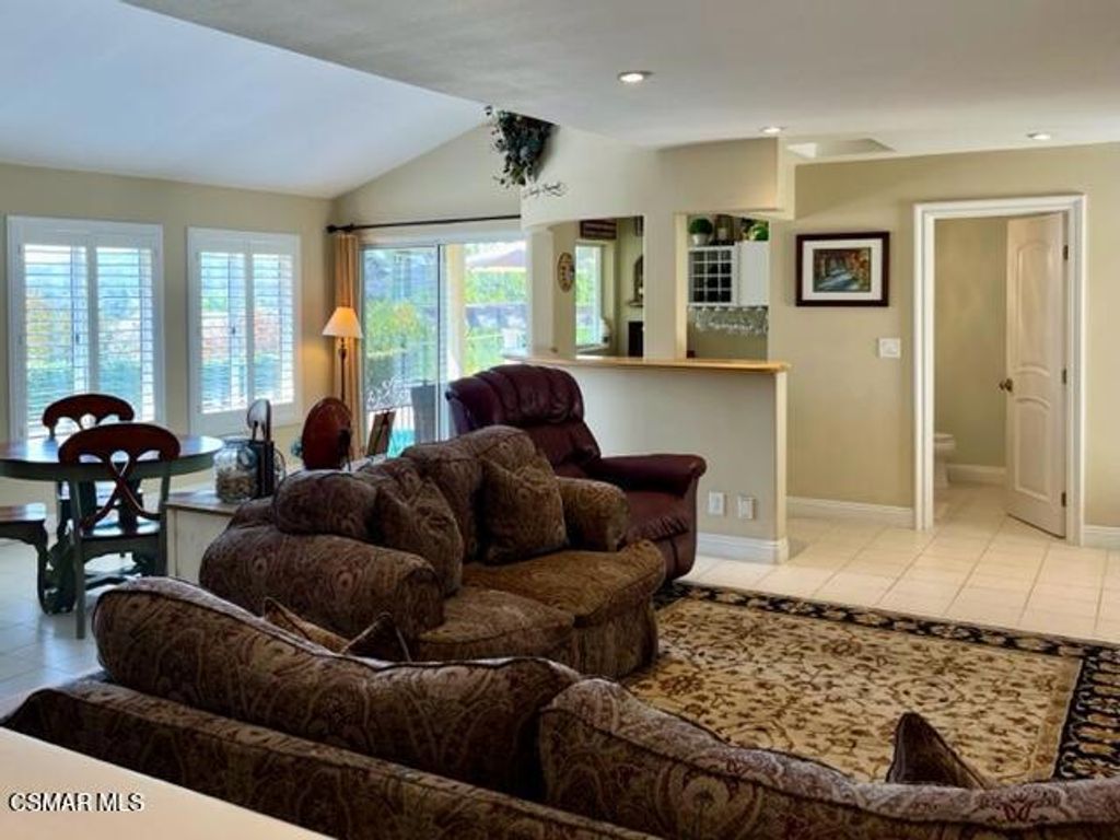 Image 11 of property listing at 797 Boxthorn Avenue, Newbury Park, CA 91320