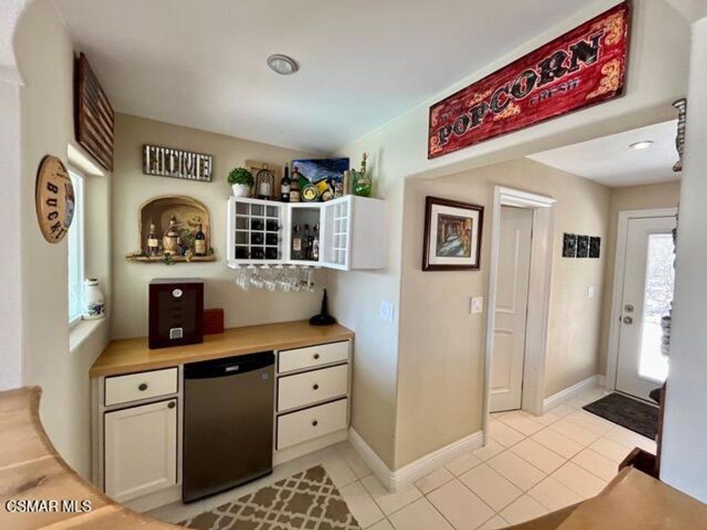 Image 14 of property listing at 797 Boxthorn Avenue, Newbury Park, CA 91320