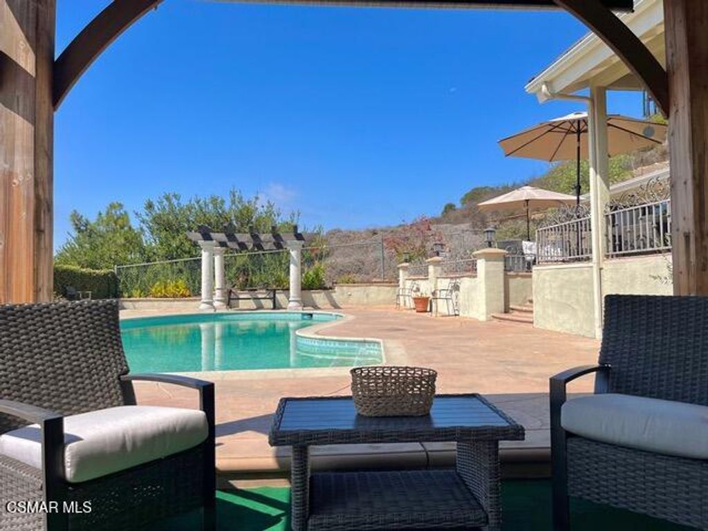 Image 33 of property listing at 797 Boxthorn Avenue, Newbury Park, CA 91320