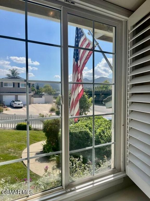 Image 4 of property listing at 797 Boxthorn Avenue, Newbury Park, CA 91320