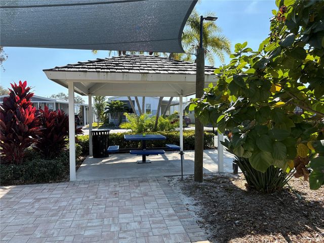 5200 28TH STREET N 329, St Petersburg, FL 33714