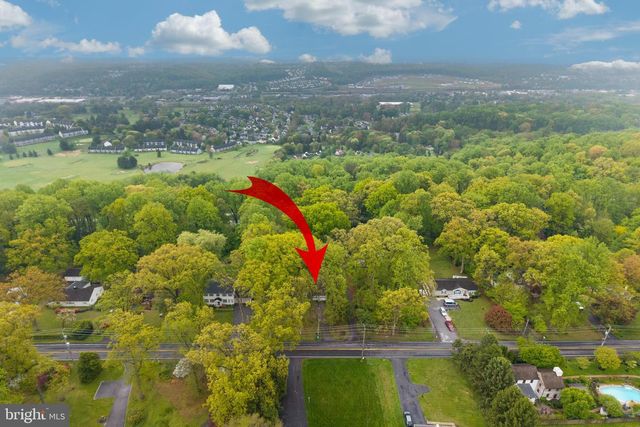 2702 E KINGS HWY, Coatesville, PA 19320