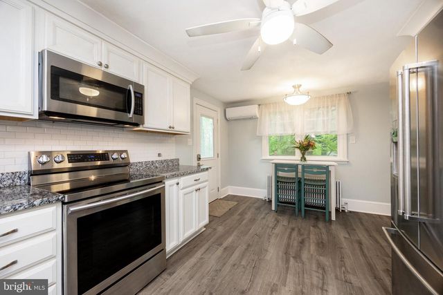 2702 E KINGS HWY, Coatesville, PA 19320