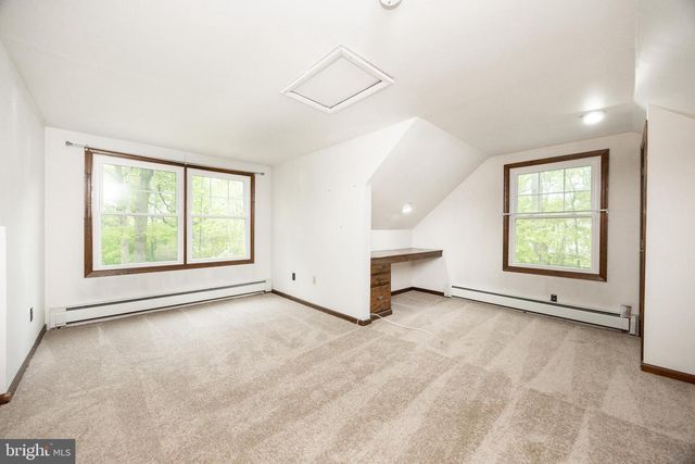 2702 E KINGS HWY, Coatesville, PA 19320