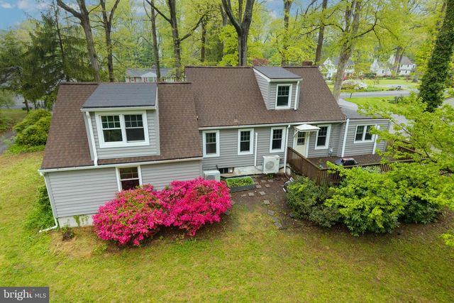 2702 E KINGS HWY, Coatesville, PA 19320
