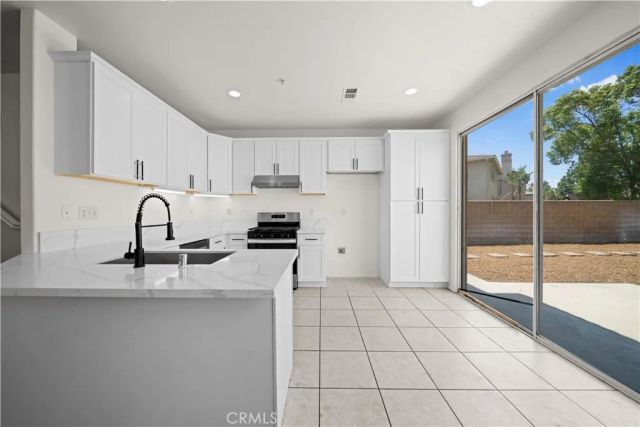 16836 Baltusrol, Fontana, CA 92336