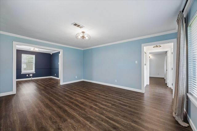 426 Pebblebrook Drive, Seabrook, TX 77586