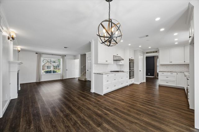 426 Pebblebrook Drive, Seabrook, TX 77586