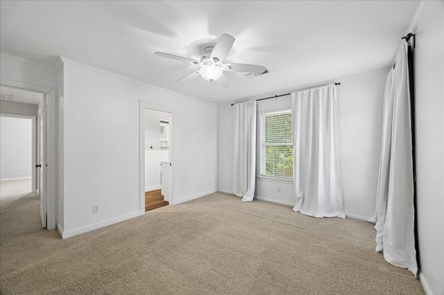 426 Pebblebrook Drive, Seabrook, TX 77586
