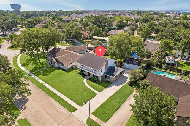 426 Pebblebrook Drive, Seabrook, TX 77586