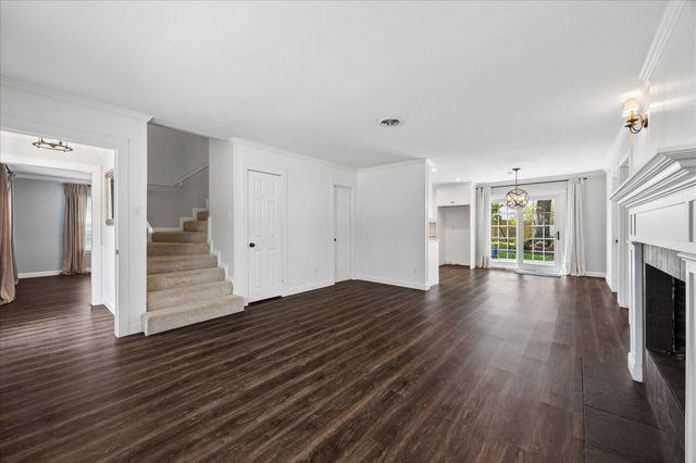 426 Pebblebrook Drive, Seabrook, TX 77586