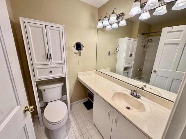 1737 Woodland DRIVE, Lake Geneva, WI 53147