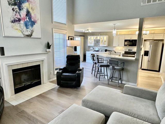 1737 Woodland DRIVE, Lake Geneva, WI 53147