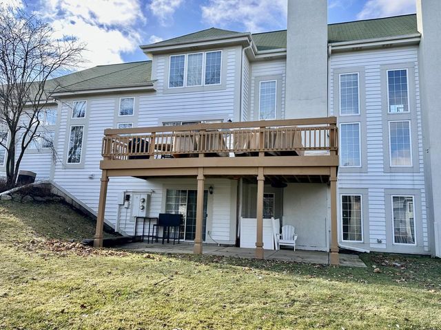 1737 Woodland DRIVE, Lake Geneva, WI 53147