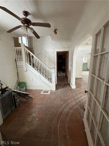 10708 Grantwood Avenue, Cleveland, OH 44108