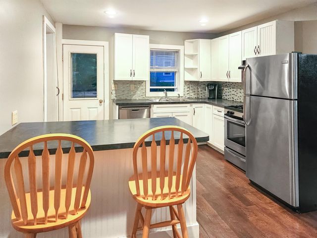 81 High Street, Cavendish, VT 05142