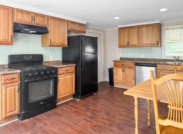 81 High Street, Cavendish, VT 05142