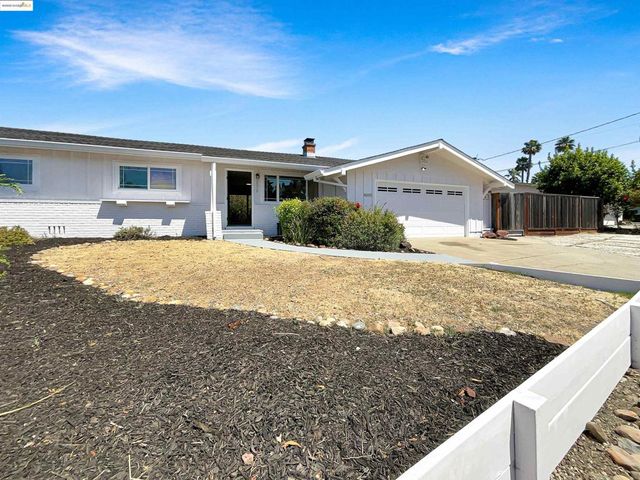 2572 Alice Way, Pinole, CA 94564