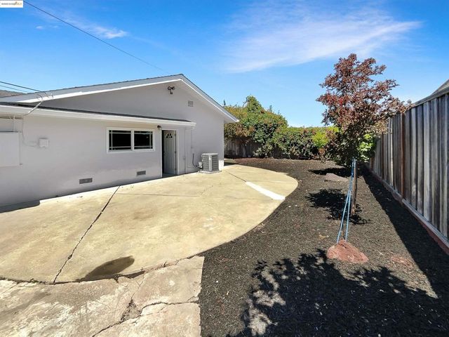 2572 Alice Way, Pinole, CA 94564