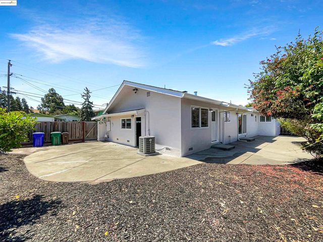 2572 Alice Way, Pinole, CA 94564
