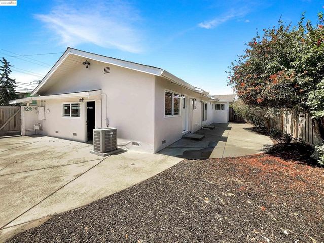 2572 Alice Way, Pinole, CA 94564