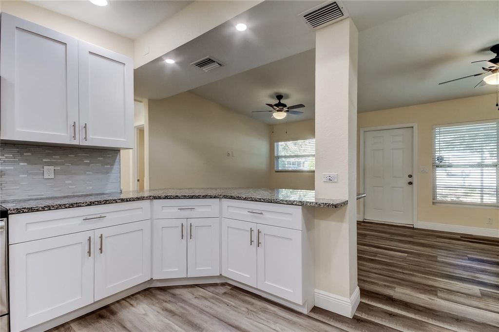 Image 14 of property listing at 1353 MARY L ROAD, Clearwater, FL 33755