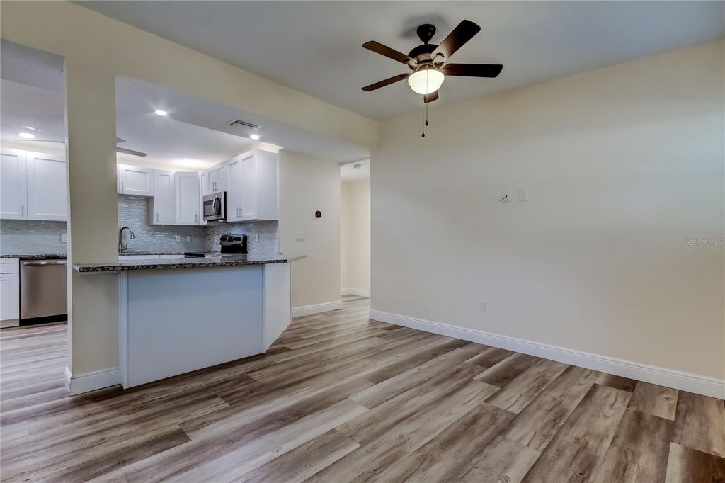 Image 6 of property listing at 1353 MARY L ROAD, Clearwater, FL 33755