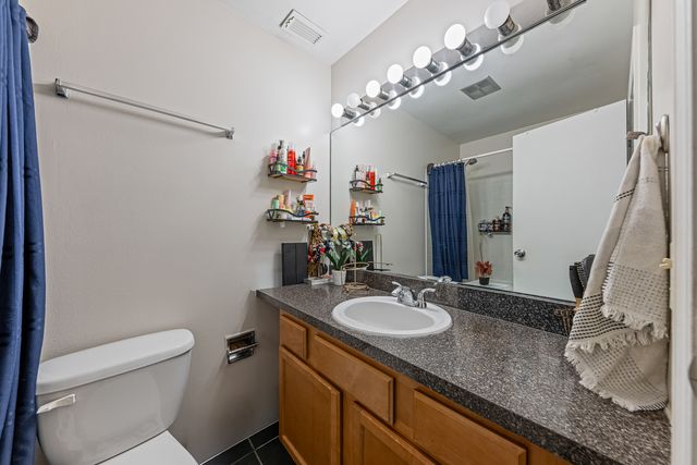 6015 Forest View Road 2A, Lisle, IL 60532