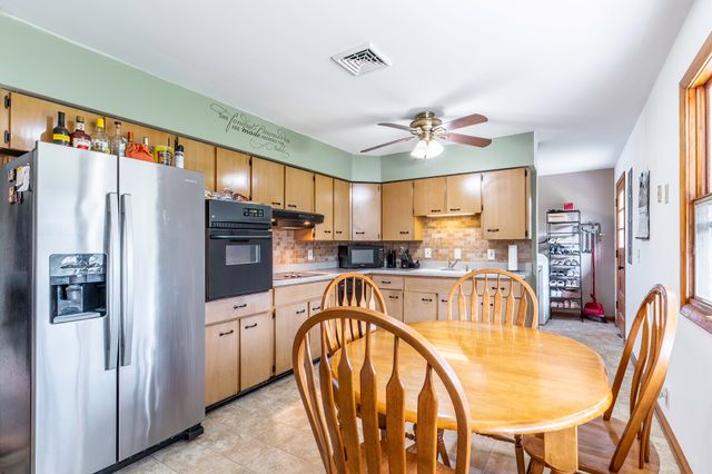 1301 S Lee Street, Garrett, IN 46738
