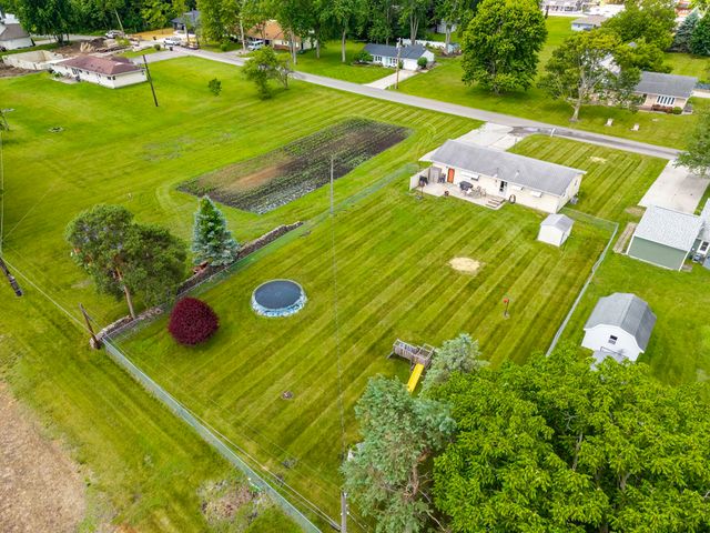 1301 S Lee Street, Garrett, IN 46738