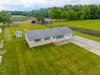 1301 S Lee Street, Garrett, IN 46738
