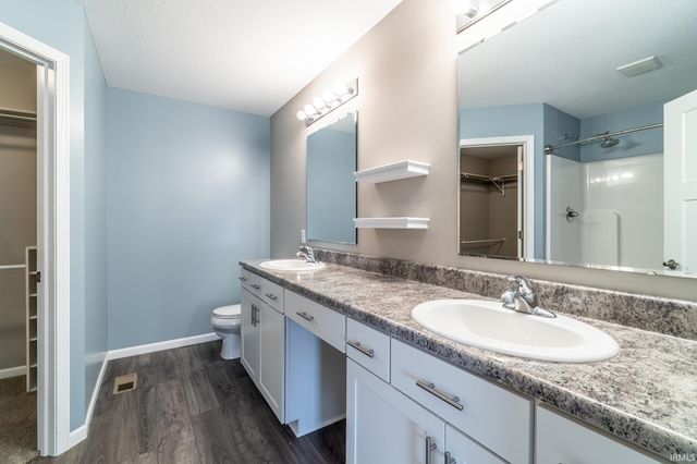 7526 Macbeth Passage, Fort Wayne, IN 46818