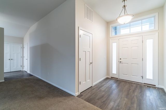 7526 Macbeth Passage, Fort Wayne, IN 46818