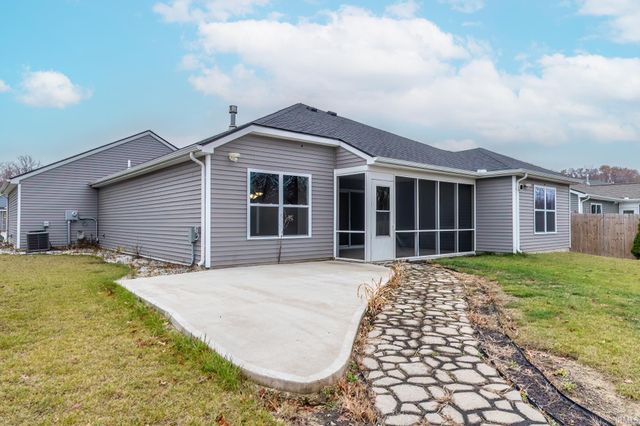 7526 Macbeth Passage, Fort Wayne, IN 46818