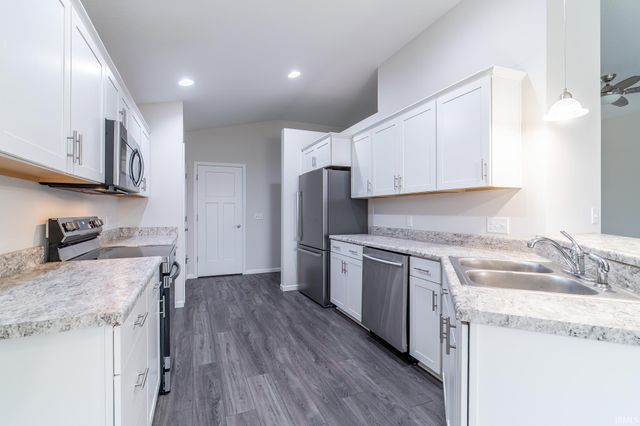 7526 Macbeth Passage, Fort Wayne, IN 46818