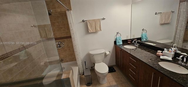 7350 SW 89th St 701S, Miami, FL 33156