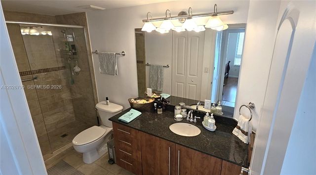 7350 SW 89th St 701S, Miami, FL 33156