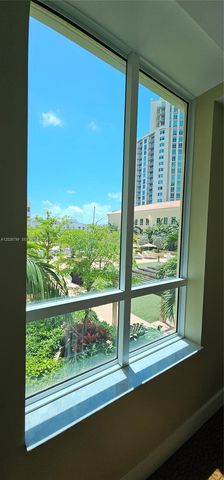 7350 SW 89th St 701S, Miami, FL 33156