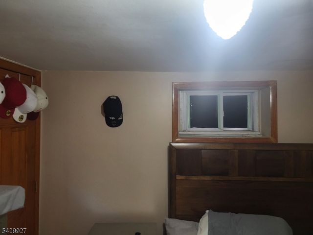 377 5Th Ave 1, Paterson City, NJ 07514