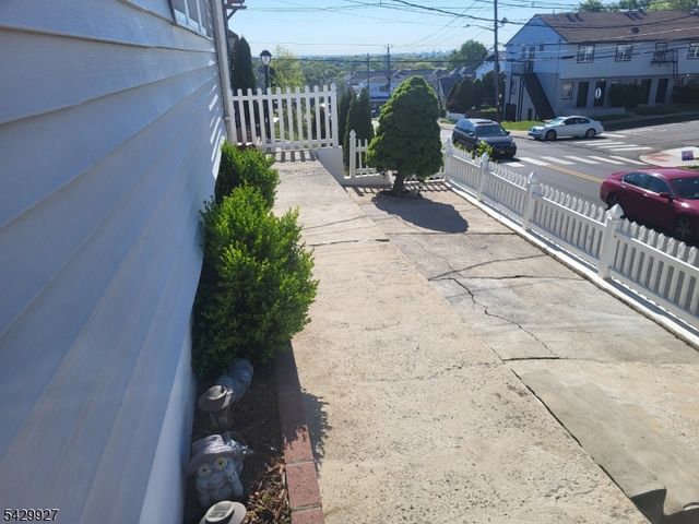 377 5Th Ave 1, Paterson City, NJ 07514