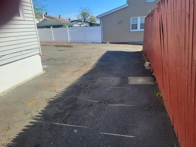 377 5Th Ave 1, Paterson City, NJ 07514