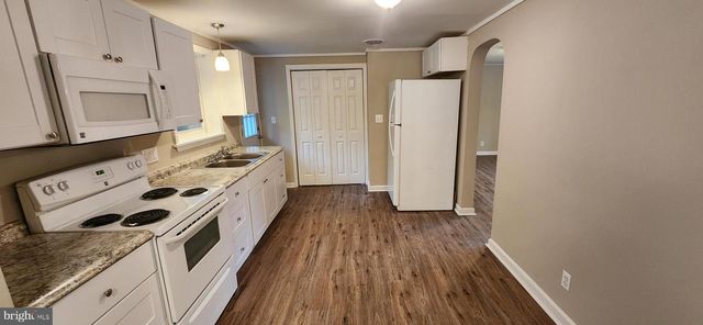 1825 STATE RD, Duncannon, PA 17020