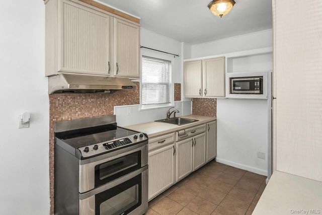 31 Cedar Street, Roosevelt, NY 11575