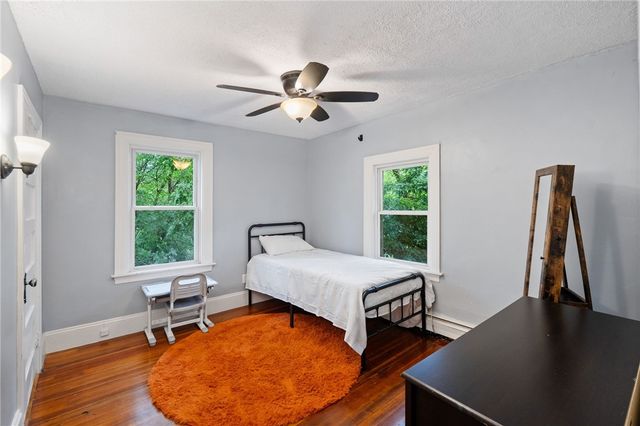 1059 Narragansett Boulevard, Cranston, RI 02905