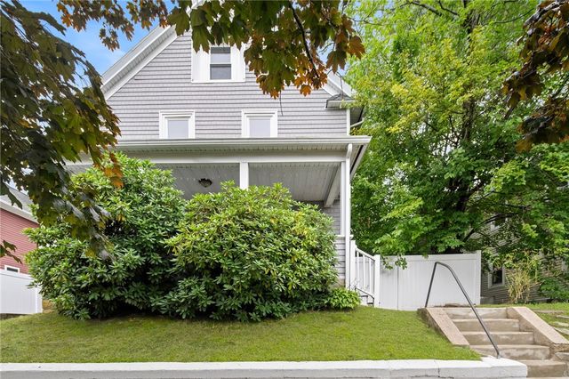 1059 Narragansett Boulevard, Cranston, RI 02905