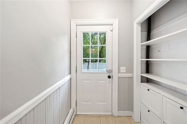 1059 Narragansett Boulevard, Cranston, RI 02905