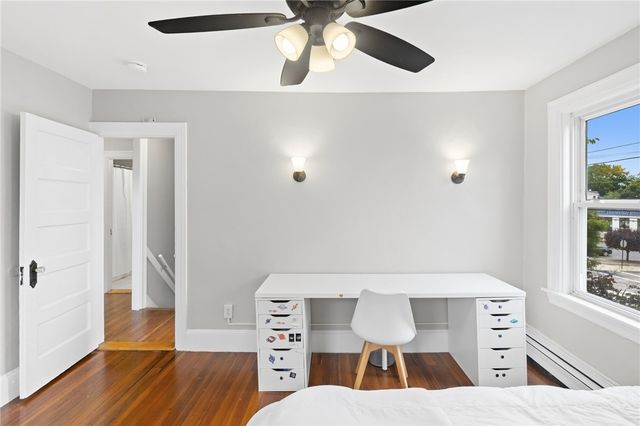 1059 Narragansett Boulevard, Cranston, RI 02905