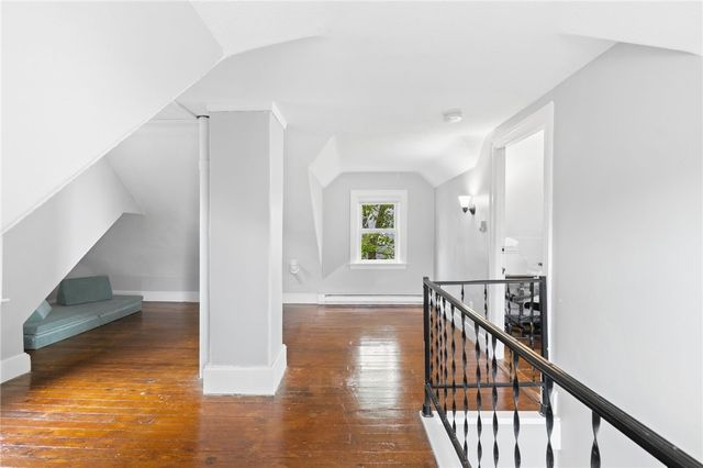 1059 Narragansett Boulevard, Cranston, RI 02905