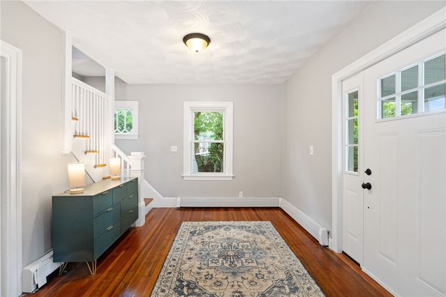 1059 Narragansett Boulevard, Cranston, RI 02905